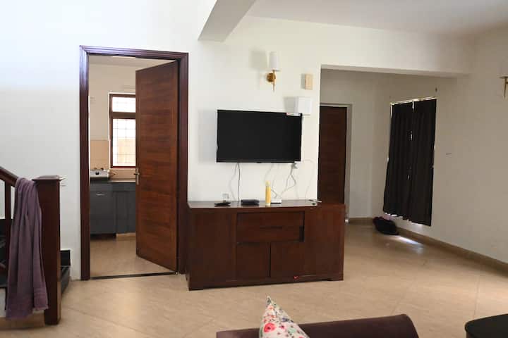Living room at Aqua Bungalow — photo 7