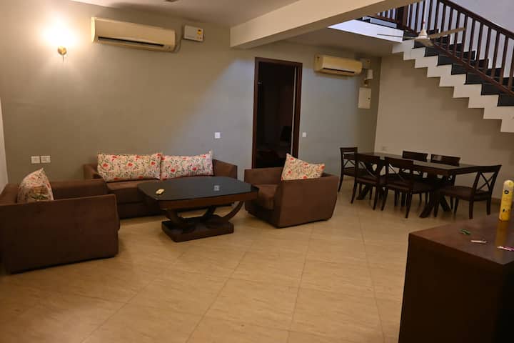 Living room at Aqua Bungalow — photo 9