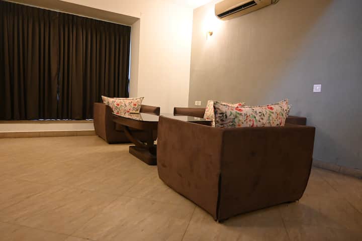 Living room at Aqua Bungalow — photo 13