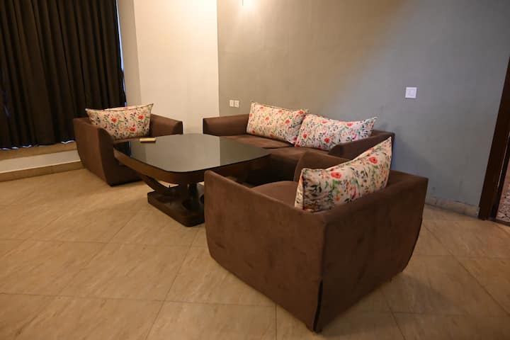 Living room at Aqua Bungalow — photo 14