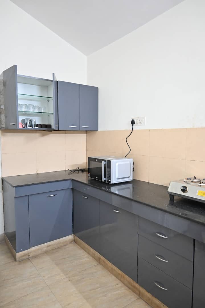 Full kitchen at Aqua Bungalow — photo 2