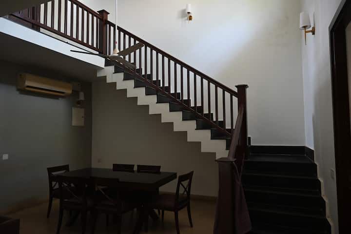 Dining area at Aqua Bungalow — photo 1