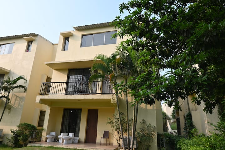 Exterior at Aqua Bungalow — photo 19