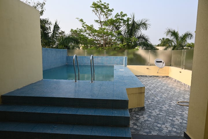 Pool at Aqua Bungalow — photo 1