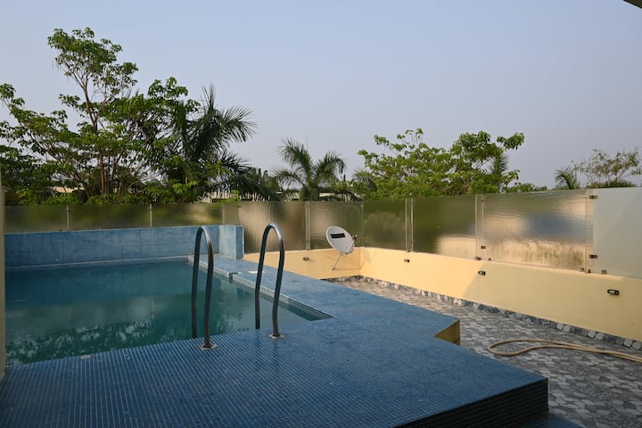 Pool at Aqua Bungalow — photo 4