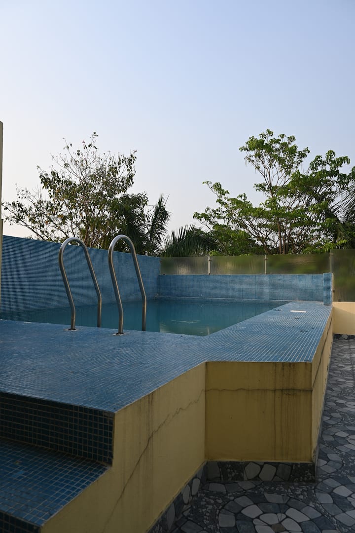 Pool at Aqua Bungalow — photo 10